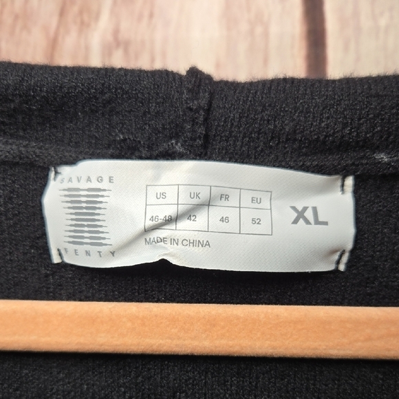 Savage X Fenty Classic Black And White Zip Up Hoodie Womens XL - Picture 2 of 12